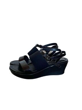 Dansko Addison Strappy Patent Leather Sandals In Black Size 8